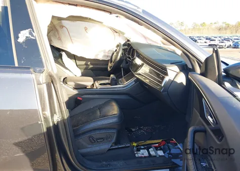 2019 Audi Q8 55 Premium z USA, uszkodzony, nr VIN WA1EVBF15KD021208